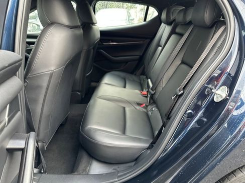 Used 2021 MAZDA MAZDA3 s image 13