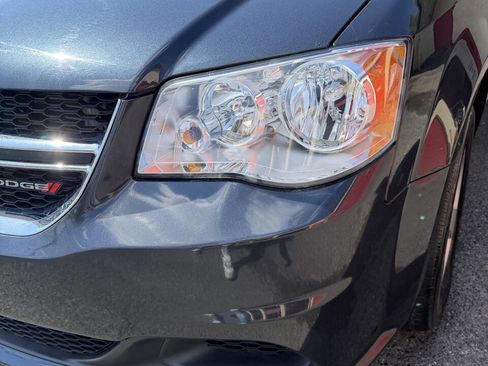 Used 2013 Dodge Grand Caravan SE FWD image 10