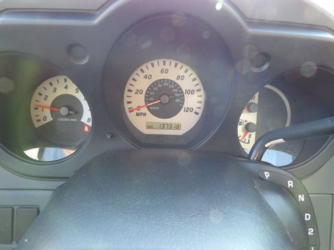 Used 2004 Nissan Frontier XE w/ (VTP) Value Truck Pkg RWD image 16