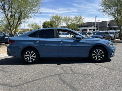 Used 2025 Volkswagen Jetta S FWD image 5