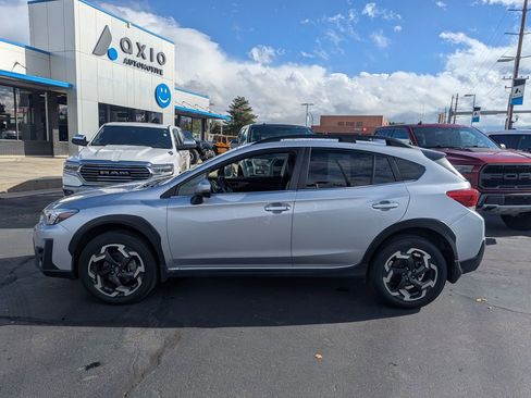 Used 2022 Subaru Crosstrek 2.5i Limited w/ Moonroof Package 2 image 8