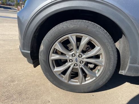 Certified 2023 Ford Explorer XLT w/ Equipment Group 202A image 4