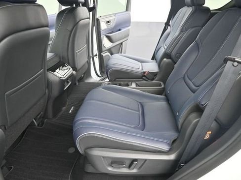 New 2026 INFINITI QX80 4WD w/ Sport Exterior Package image 25