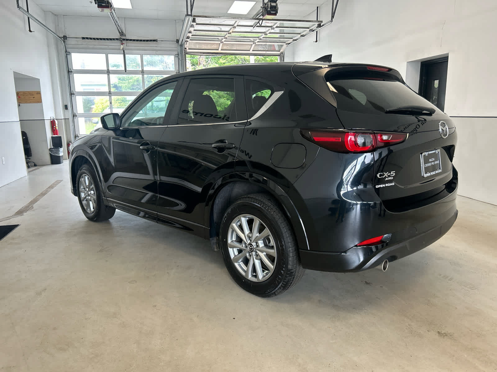 Certified 2024 MAZDA CX-5 AWD 2.5 S w/ Select Package image 4