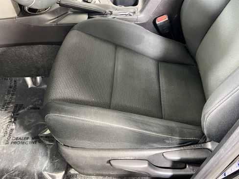 Used 2018 Toyota RAV4 XLE w/ Plus Extra Value Package image 18