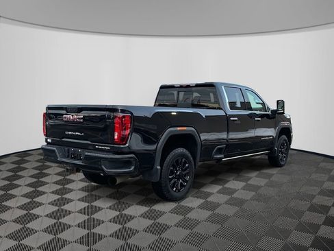 Used 2021 GMC Sierra 3500 Denali w/ Denali Black Diamond Edition image 7
