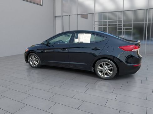 Used 2018 Hyundai Elantra SEL w/ Cargo Package FWD image 6