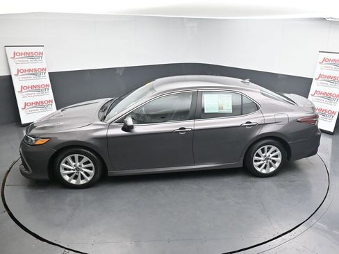Used 2024 Toyota Camry LE image 27