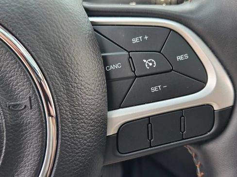 Used 2018 Jeep Compass Limited w/ Navigation Group AWD/4WD image 26