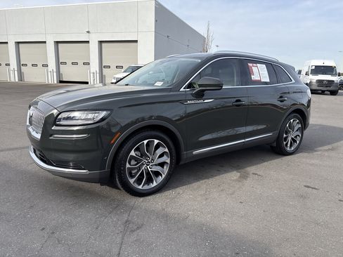 Used 2022 Lincoln Nautilus Reserve w/ Equipment Group 201A image 5