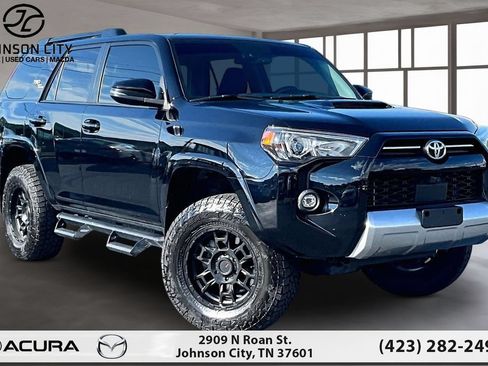 Used 2023 Toyota 4Runner TRD Off-Road Premium w/ Off Road Premium Plus Package AWD/4WD image 12
