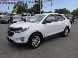 Used 2020 Chevrolet Equinox LS w/ LS Convenience Package image 1