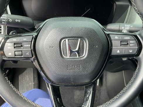 Used 2025 Honda Civic Sport image 25