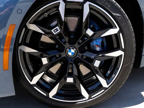 Used 2025 BMW M440i Convertible w/ Premium Package RWD image 12