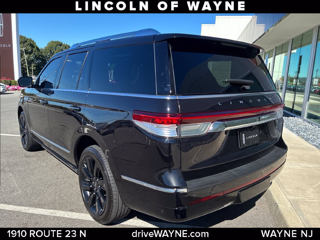 Certified 2024 Lincoln Navigator Reserve AWD/4WD image 4