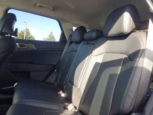 New 2026 Kia Sportage EX image 9