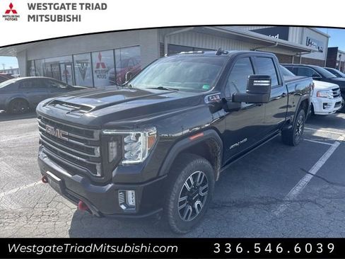 Used 2021 GMC Sierra 2500 AT4 w/ AT4 Premium Plus Package image 3