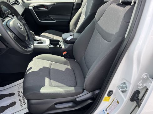 Used 2019 Toyota RAV4 XLE w/ All Weather Liner Package AWD/4WD image 15