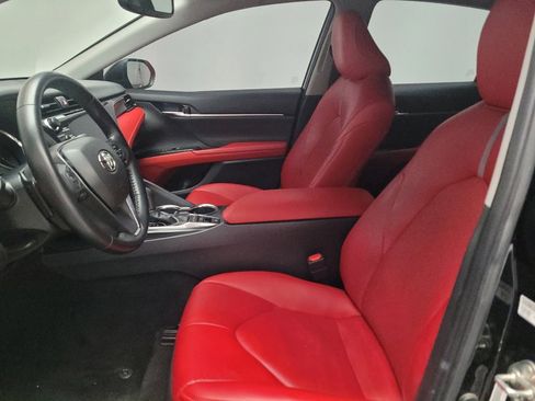 Used 2019 Toyota Camry XSE w/ Carpet Mat Package image 17