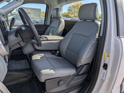 New 2026 Ford F250 XL w/ XL Chrome Package AWD/4WD image 11