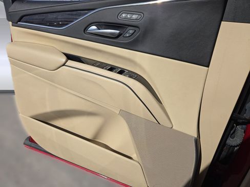 Used 2021 Cadillac Escalade ESV Premium Luxury w/ Performance Package image 22