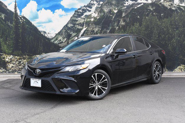 Certified 2018 Toyota Camry SE FWD image 6