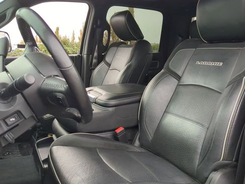 Used 2019 RAM 3500 Laramie w/ Black Appearance Package image 6
