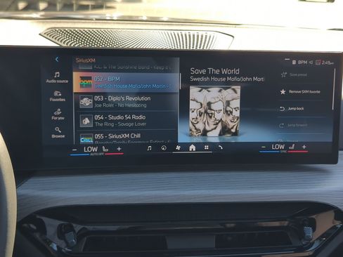 Used 2025 BMW i4 eDrive40 w/ Parking Assistance Package image 23