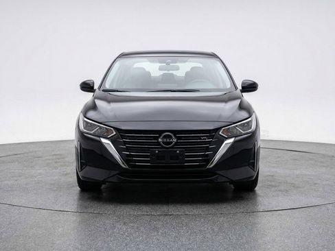 Used 2025 Nissan Sentra S image 2