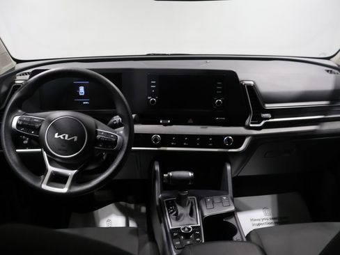 Used 2025 Kia Sportage LX image 17