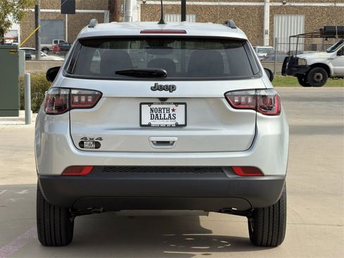 New 2026 Jeep Compass Latitude image 6