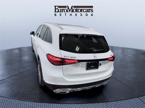 New 2026 Mercedes-Benz GLC 300 4MATIC image 2
