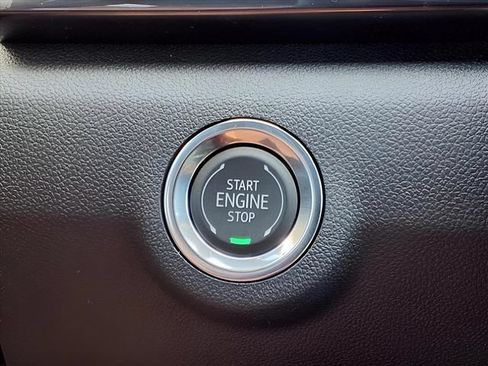 New 2026 GMC Terrain AT4 w/ Technology Package II AWD/4WD image 17