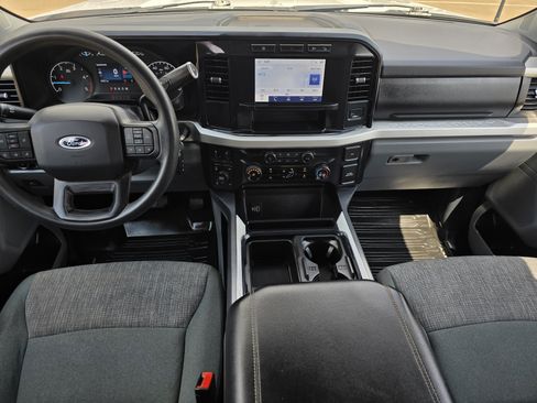 Used 2024 Ford F250 XLT w/ FX4 Off-Road Package AWD/4WD image 15