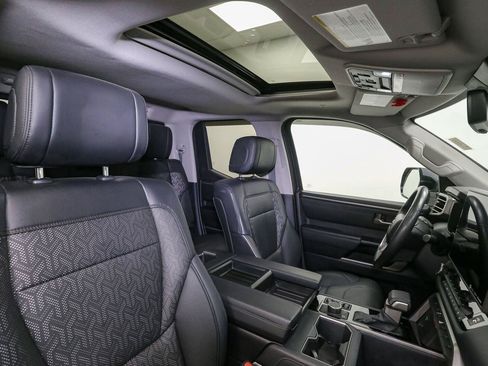 Used 2022 Toyota Tundra Limited AWD/4WD image 18