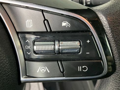 Used 2023 Kia Forte LXS image 18