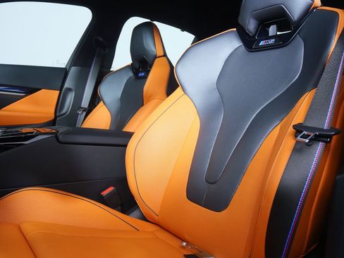 Certified 2025 BMW M5 w/ Carbon Package image 16