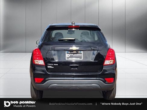 Used 2020 Chevrolet Trax LS AWD/4WD image 26