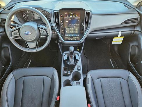 Certified 2025 Subaru Crosstrek 2.5i Limited w/ Crosstrek Mirror Package image 17