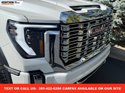 Used 2025 GMC Sierra 3500 Denali w/ Denali Reserve Package image 15
