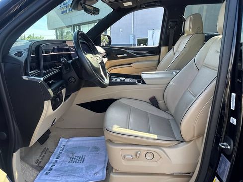 Used 2021 Cadillac Escalade Premium Luxury w/ Driver Assist Tech Package AWD/4WD image 9