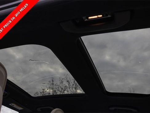 Used 2023 Mercedes-Benz C 300 4MATIC Sedan image 27