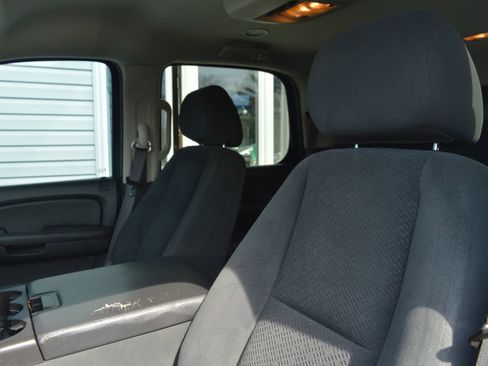 Used 2008 Chevrolet Tahoe LS image 12