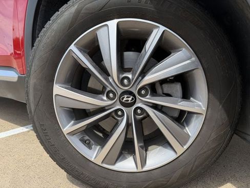 Used 2020 Hyundai Santa Fe SEL w/ Convenience Package image 9