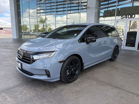 Used 2024 Honda Odyssey Sport image 1