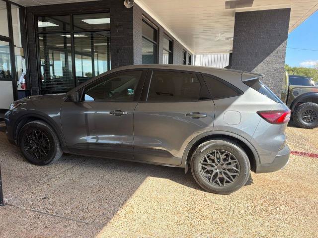 Certified 2025 Ford Escape Active FWD image 1