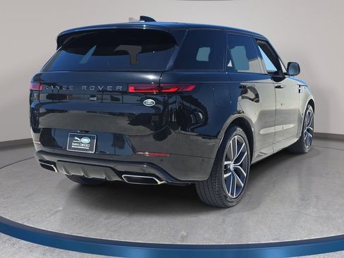 Used 2023 Land Rover Range Rover Sport SE Dynamic image 5