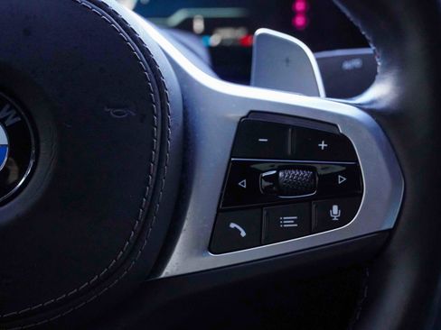 Used 2025 BMW X6 M60i image 22