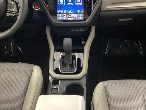Used 2025 Subaru Forester Premium image 19