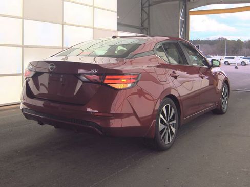 Used 2024 Nissan Sentra SV w/ SV Premium Package image 4